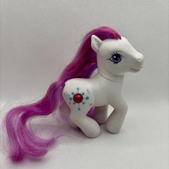 My Little Pony MLP Winterberry G3 Jewel Brushable Single Magnet Hoof Hasbro 2003 - Picture 1 of 6